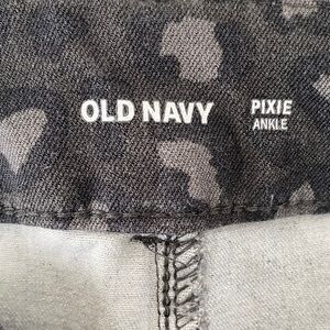 Old Navy Pixie ankle Black Patterned Ankle  12